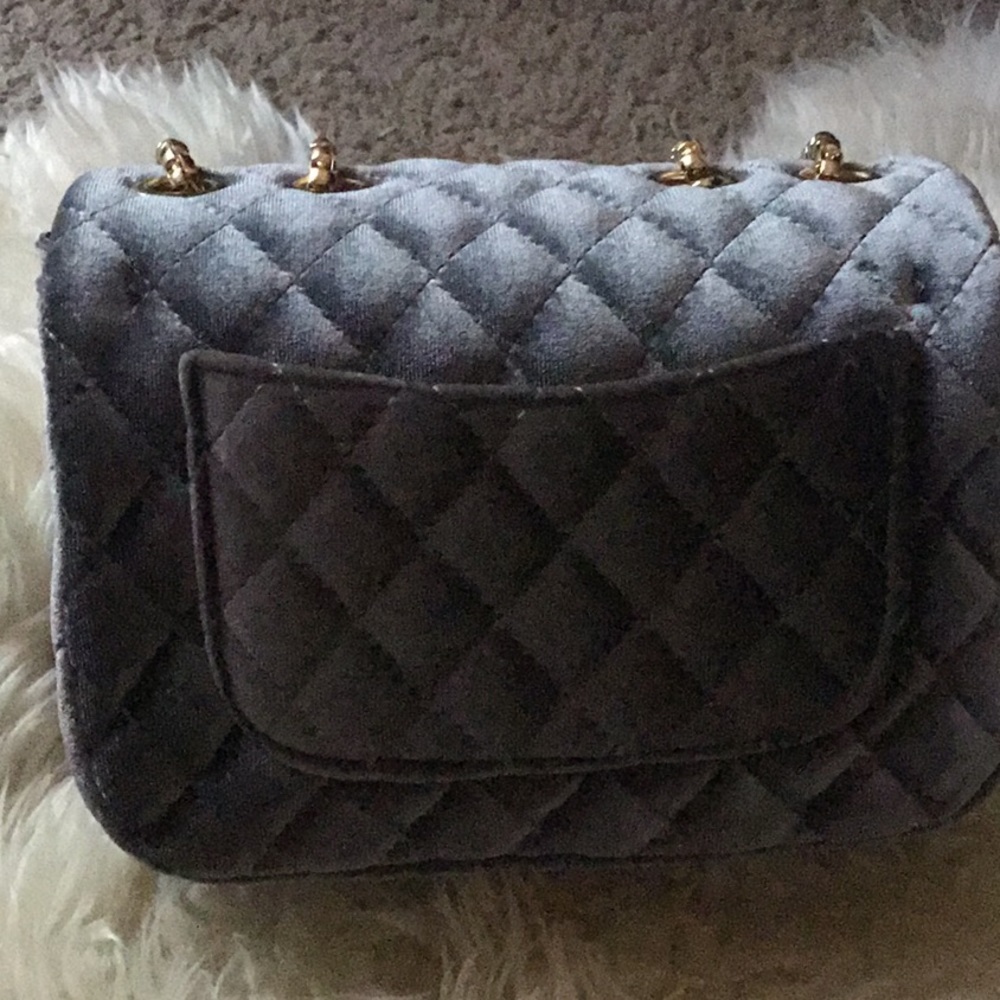 Velvet party purse. - Picture 6 of 8
